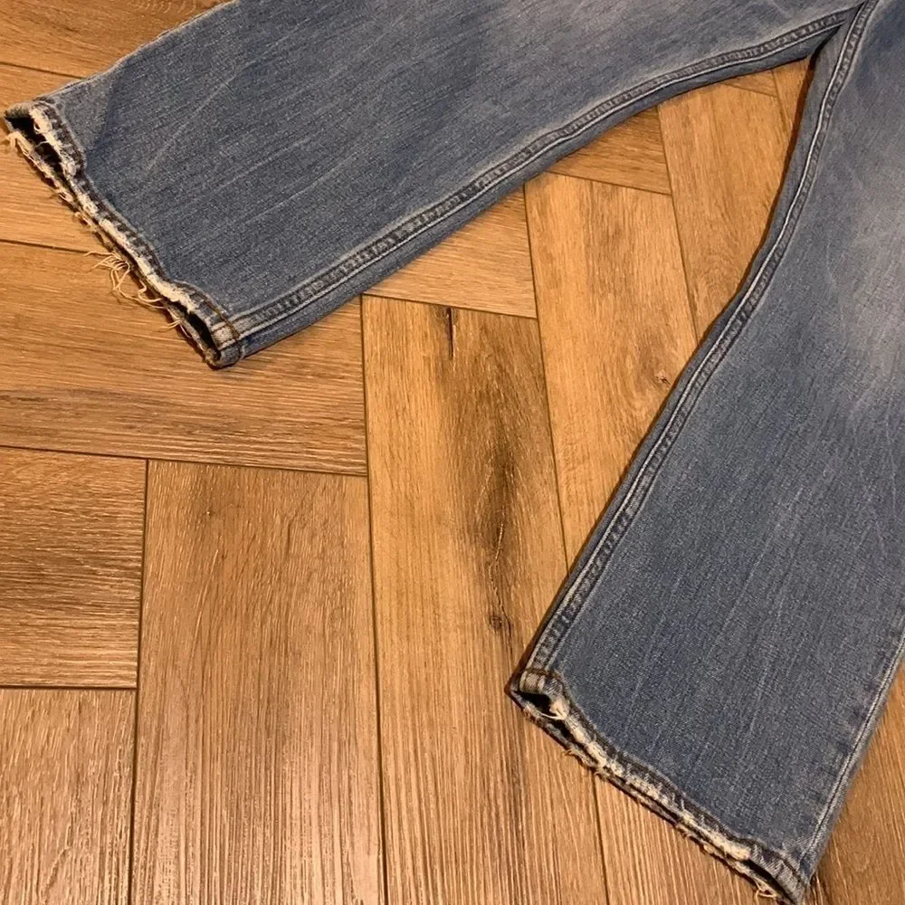 Abercrombie & Fitch Curve Love 90s Slim Straight Ultra High Rise